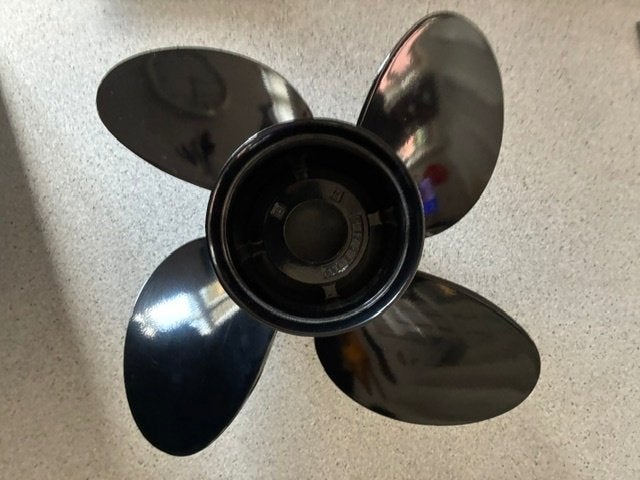 Quicksilver Nemesis aluminium 4 blads propeller losse hub, Ophalen, Nieuw, Motor en Techniek