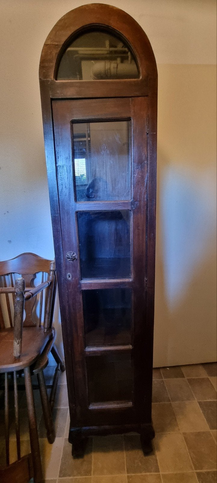 Mooie vitrine kast, Ophalen, Klassiek, 50 tot 100 cm, Zo goed als nieuw