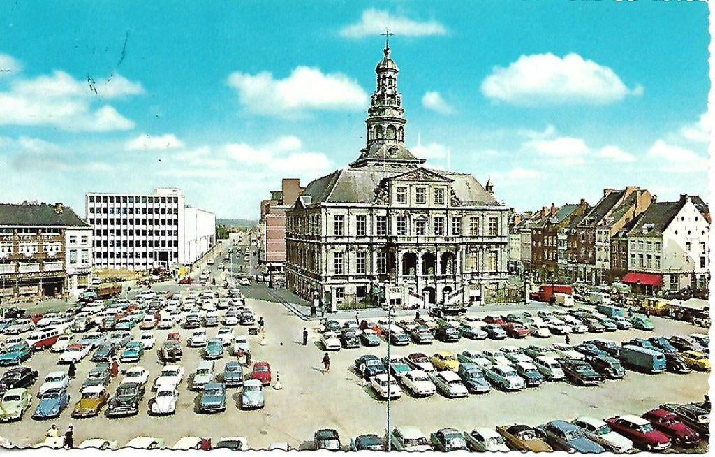 Maastricht- -Markt met Stadhuis., Verzenden, 1960 tot 1980, Gelopen, Limburg