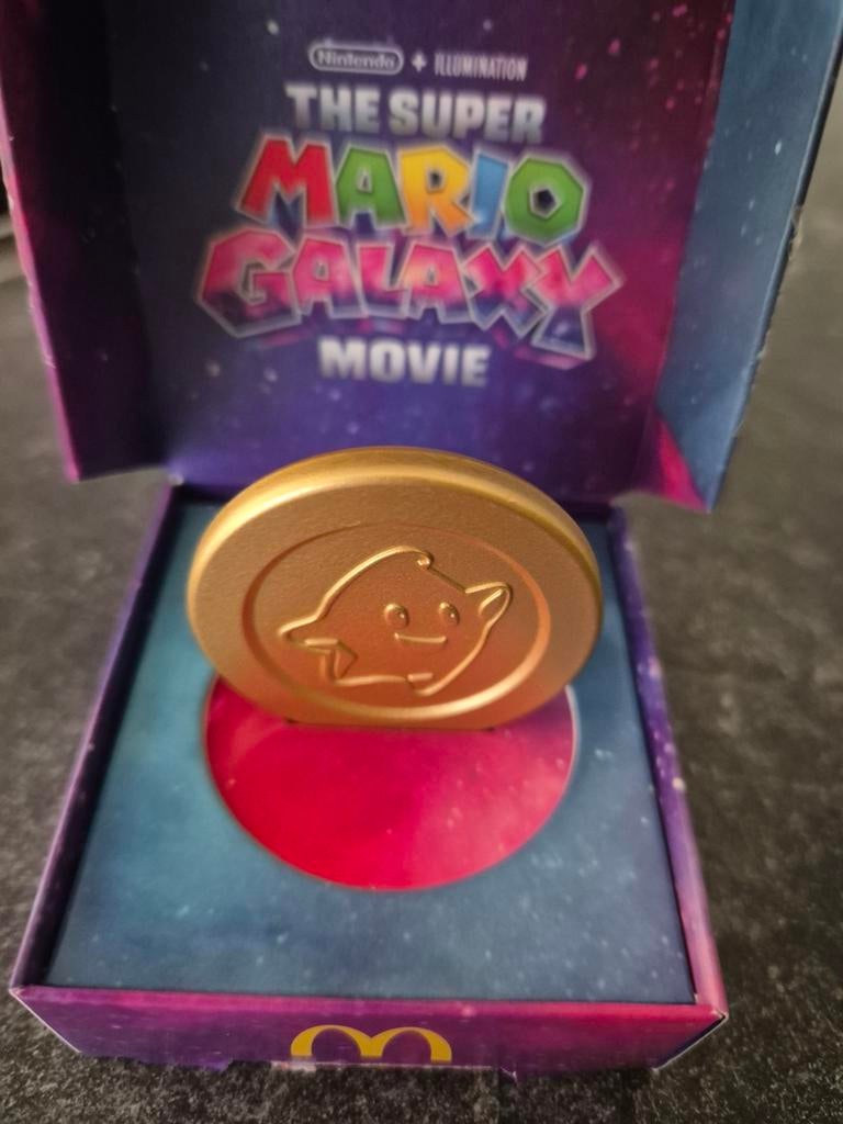 Mac donalds super mario munt luma, Ophalen of Verzenden