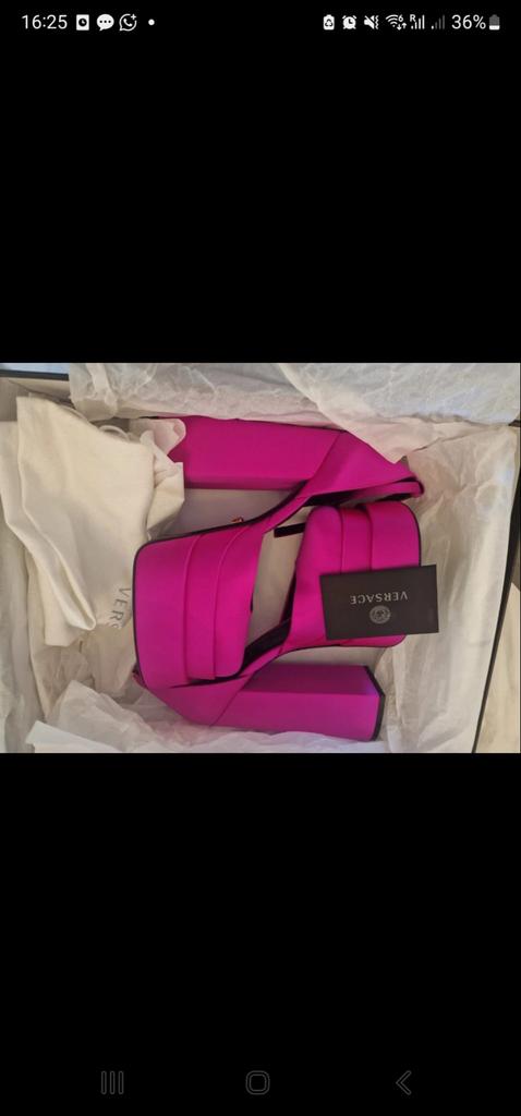 Nieuwe Versace Medusa Aevitas Platform Pumps - Maat 41, Kleding | Dames, Schoenen, Ophalen, Nieuw, Roze, Pumps
