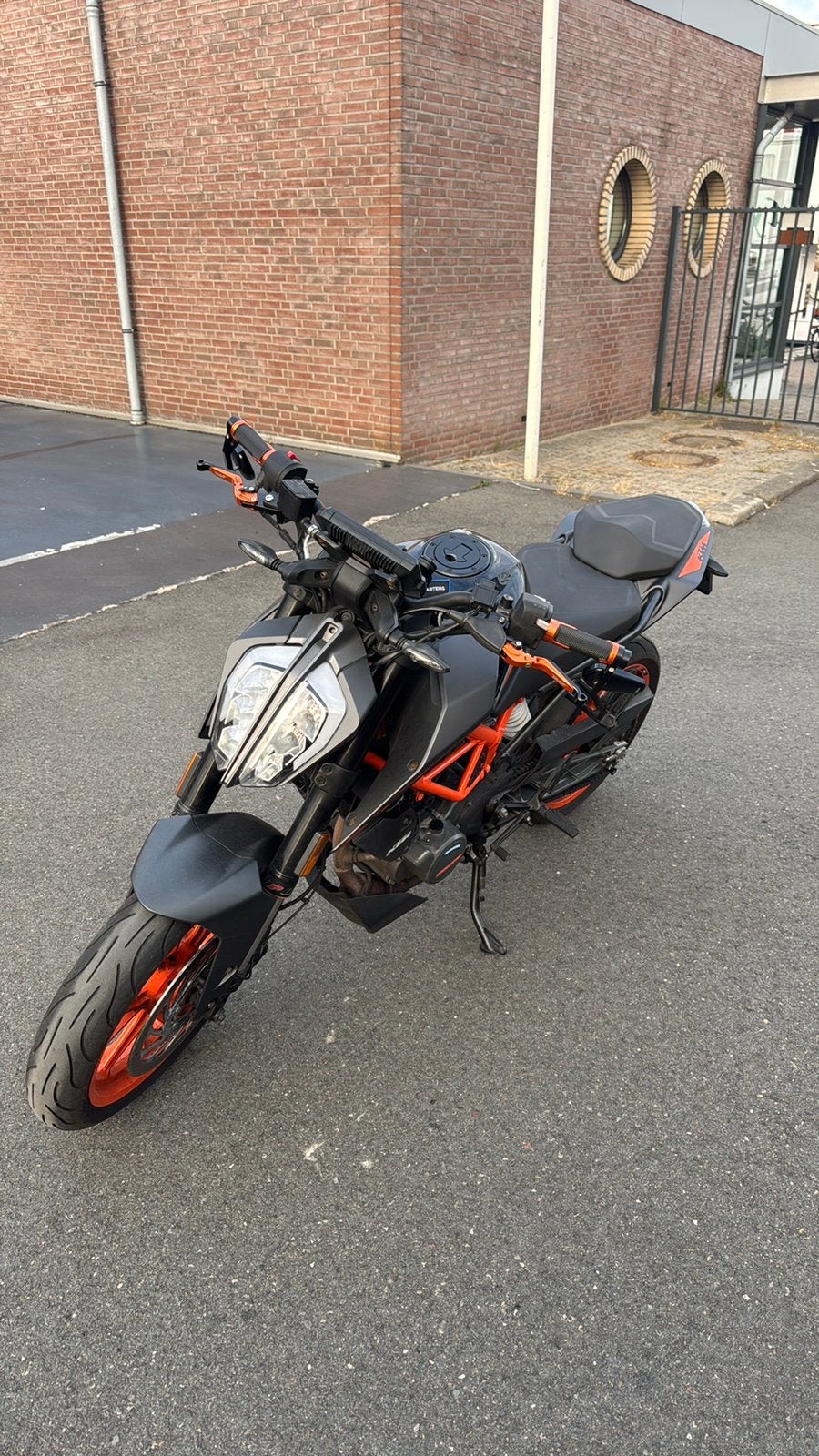 Ktm duke 125, Particulier, Naked bike