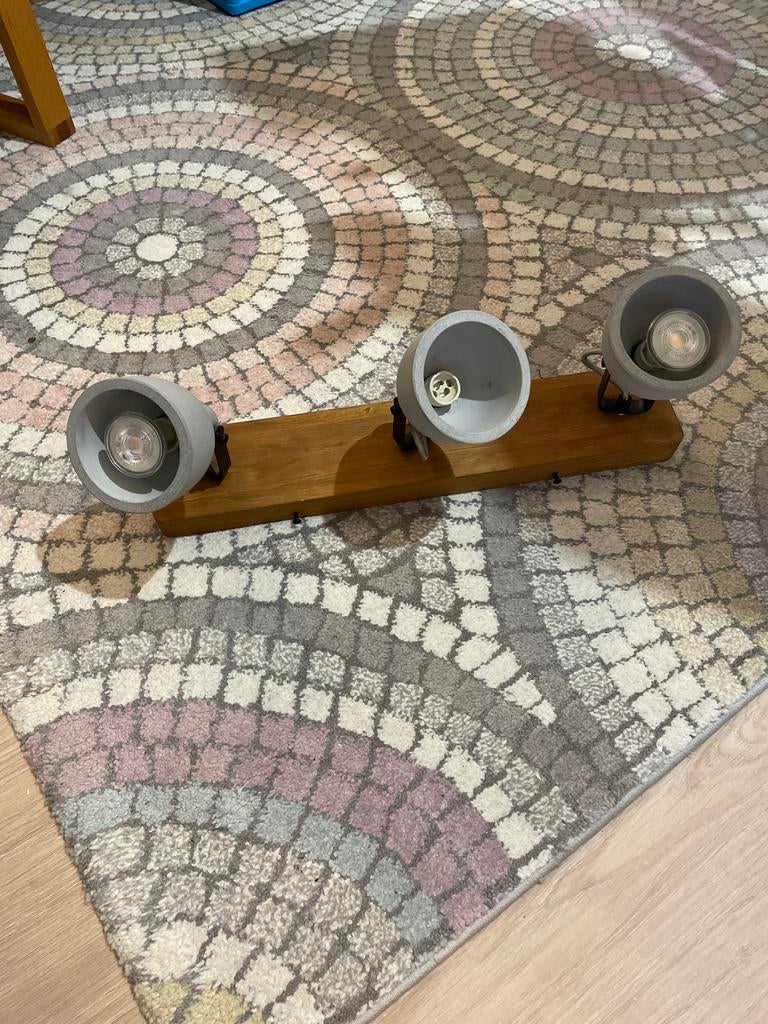 Industriële Plafondlamp met Houten Balk en Beton Spots, Ophalen, Zo goed als nieuw, Hout