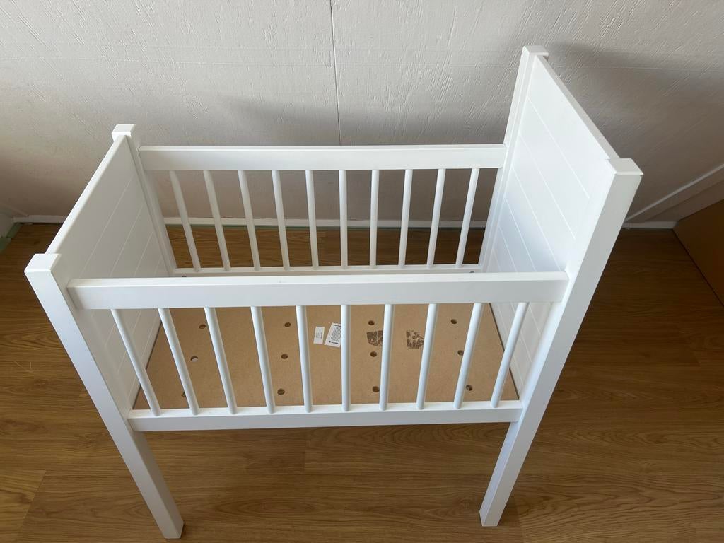 Witte wieg met matrasje, Kinderen en Baby's, Babywiegjes en Ledikanten, Ophalen, Gebruikt, Wieg