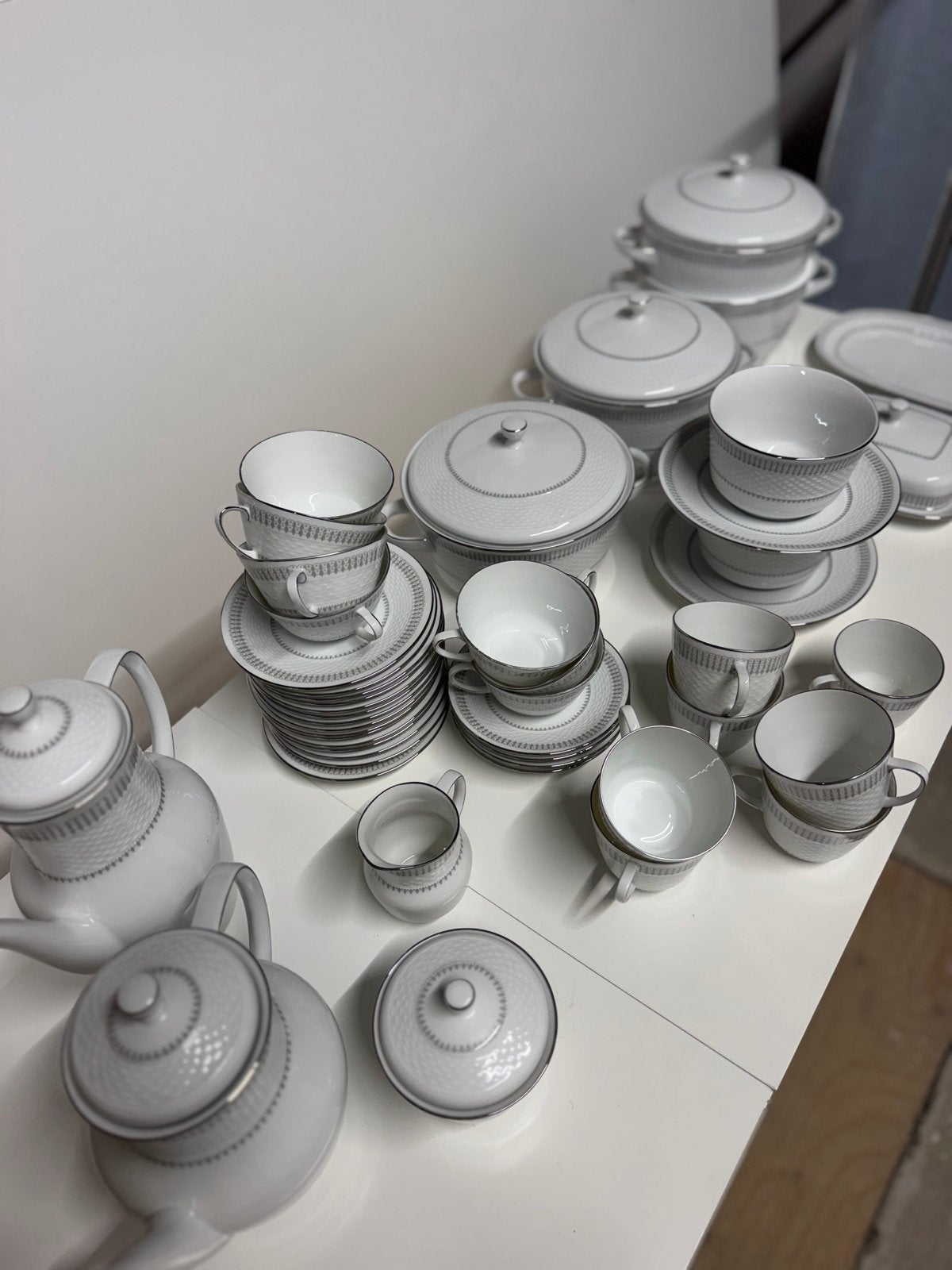 Hutschenreuther Hohenberg Tradition Servies - Compleet, Overige merken, Klassiek, Ophalen of Verzenden, Zo goed als nieuw