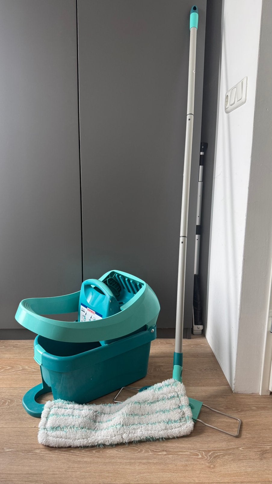 Leifheit vloerwisser, Ophalen