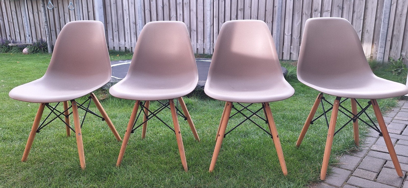 Set van 4 Eames-stijl stoelen - Taupe, Ophalen, Overige kleuren, Hout, Zo goed als nieuw