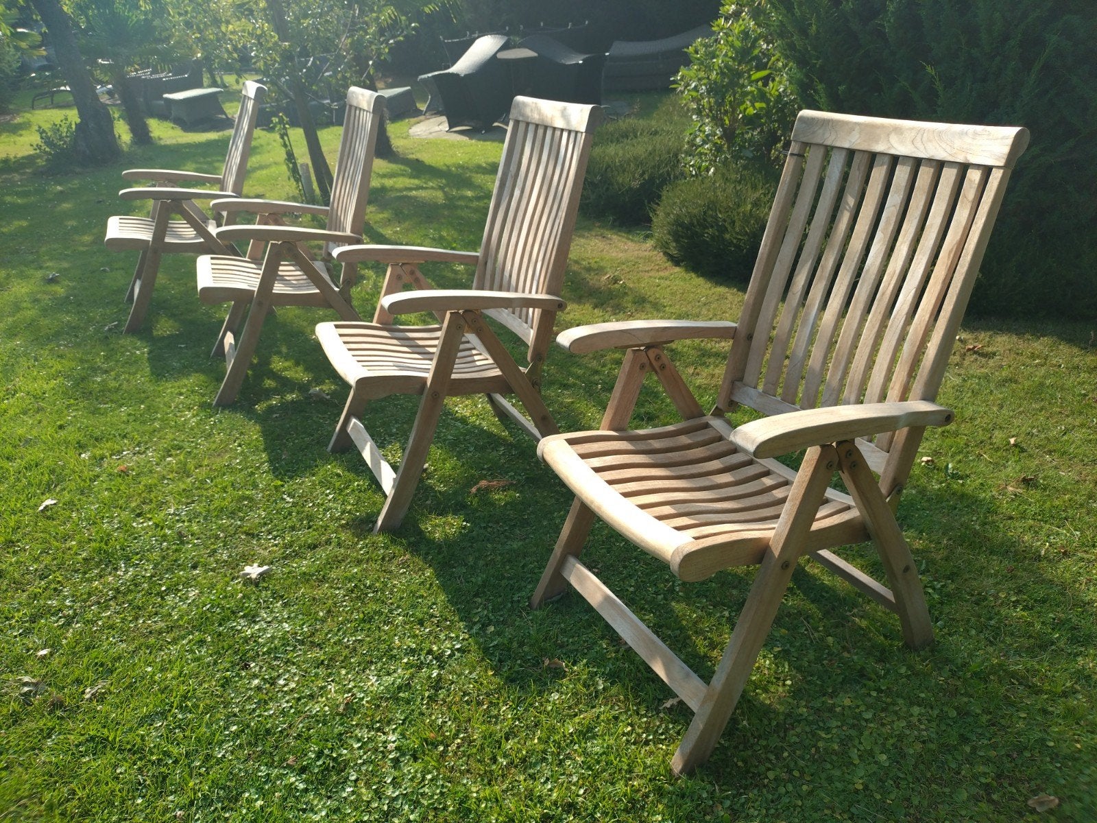 Set van 4 zeer zware Queens Teak tuinstoelen, Tuin en Terras, Ophalen, Gebruikt, Hout, Verstelbaar