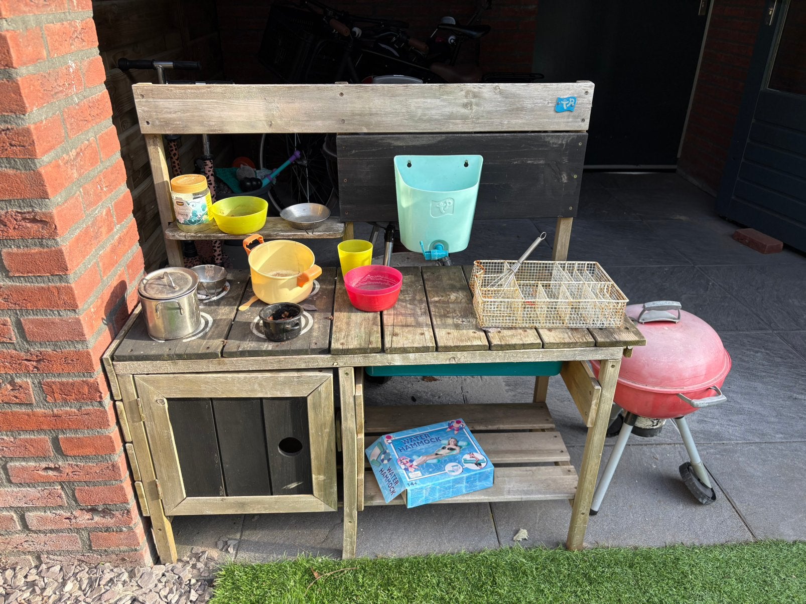 Speelgoedkeuken buiten, Kinderen en Baby's, Ophalen, Zo goed als nieuw, Hout