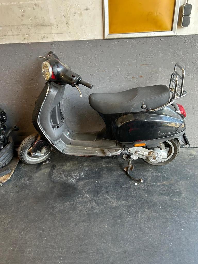Vespa LX 50 4v uit 2012 10k op teller , opknapen, Fietsen en Brommers, Scooters | Vespa, Ophalen, Gebruikt, Benzine, Vespa LX