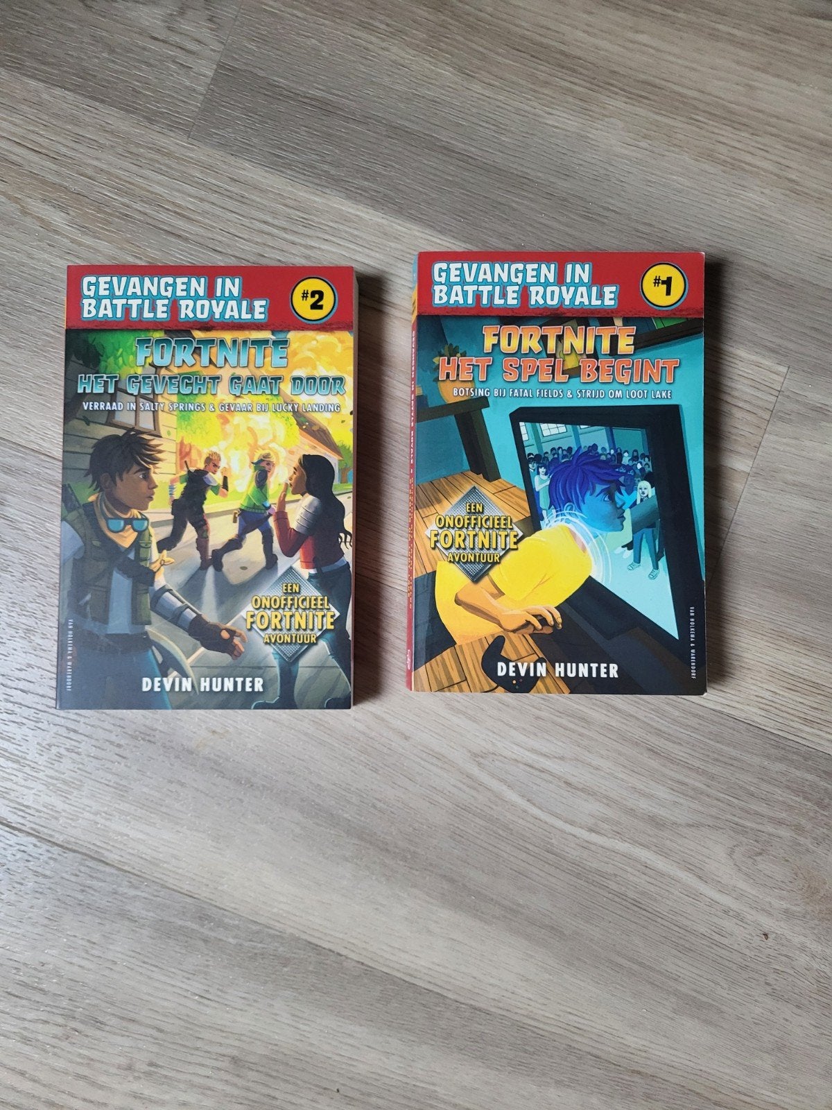 2 fortnite boeken, Ophalen of Verzenden, Zo goed als nieuw