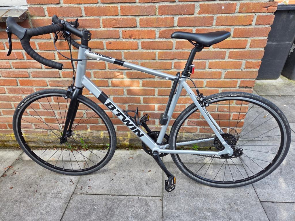 B-Twin Triban 100 Wielrenfiets XL, Aluminium, Zo goed als nieuw, 61 tot 65 cm, Meer dan 20 versnellingen