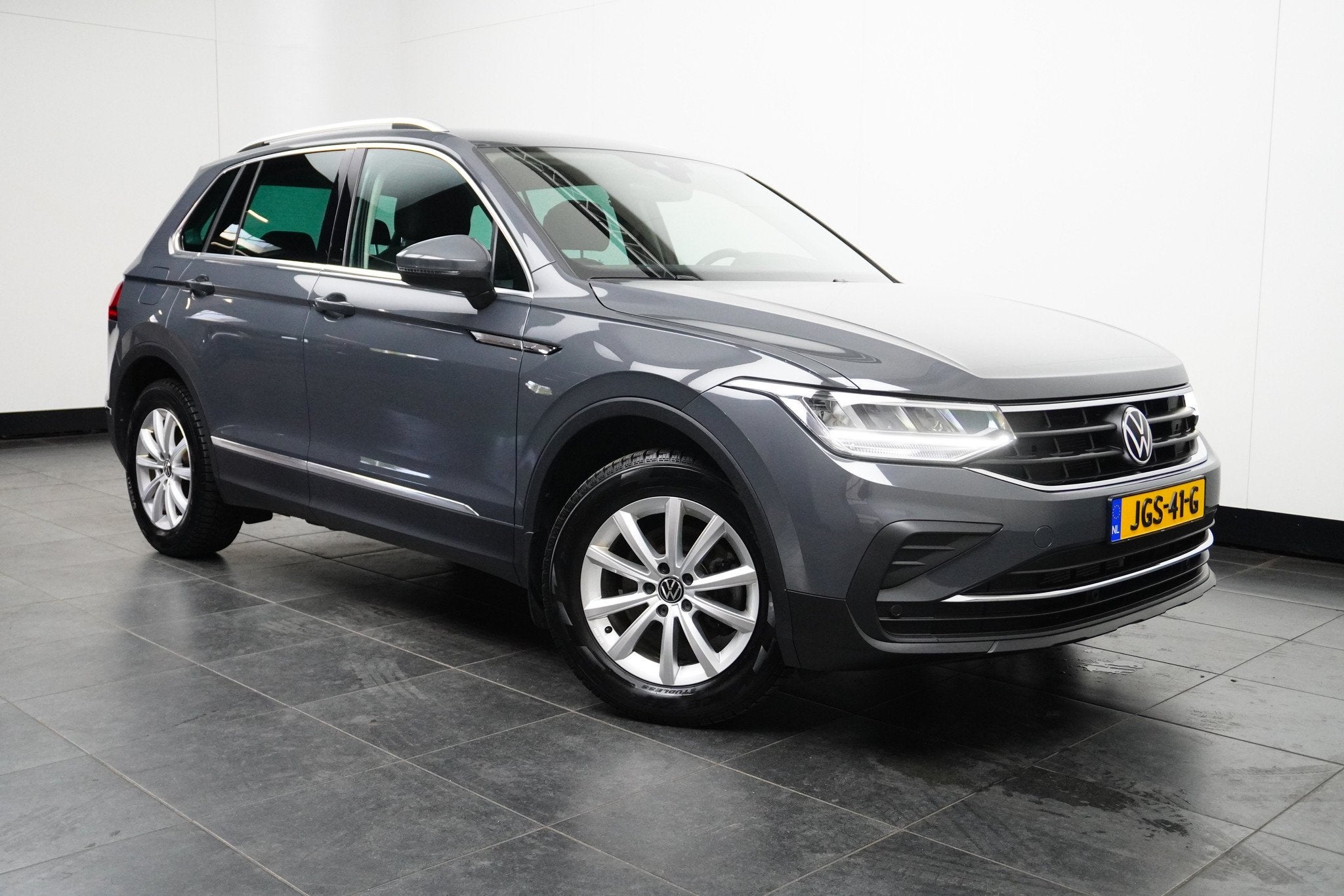 Volkswagen Tiguan 1.5 TSI 150 PK DSG Life Business, Auto's, 12 maanden, 15 km/l, Euro 6, 1446 kg