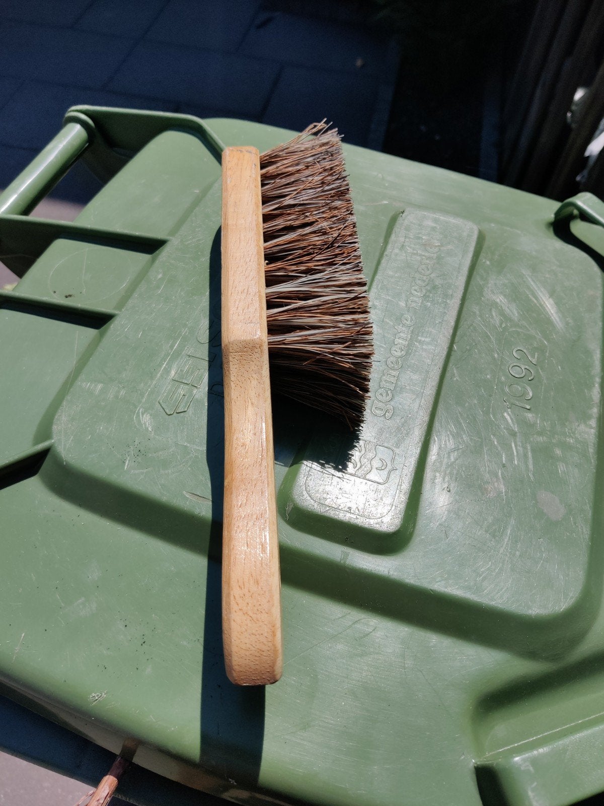 Houten borstel voor diverse schoonmaakklussen, Huis en Inrichting, Schoonmaakartikelen, Ophalen of Verzenden, Bezem of Borstel