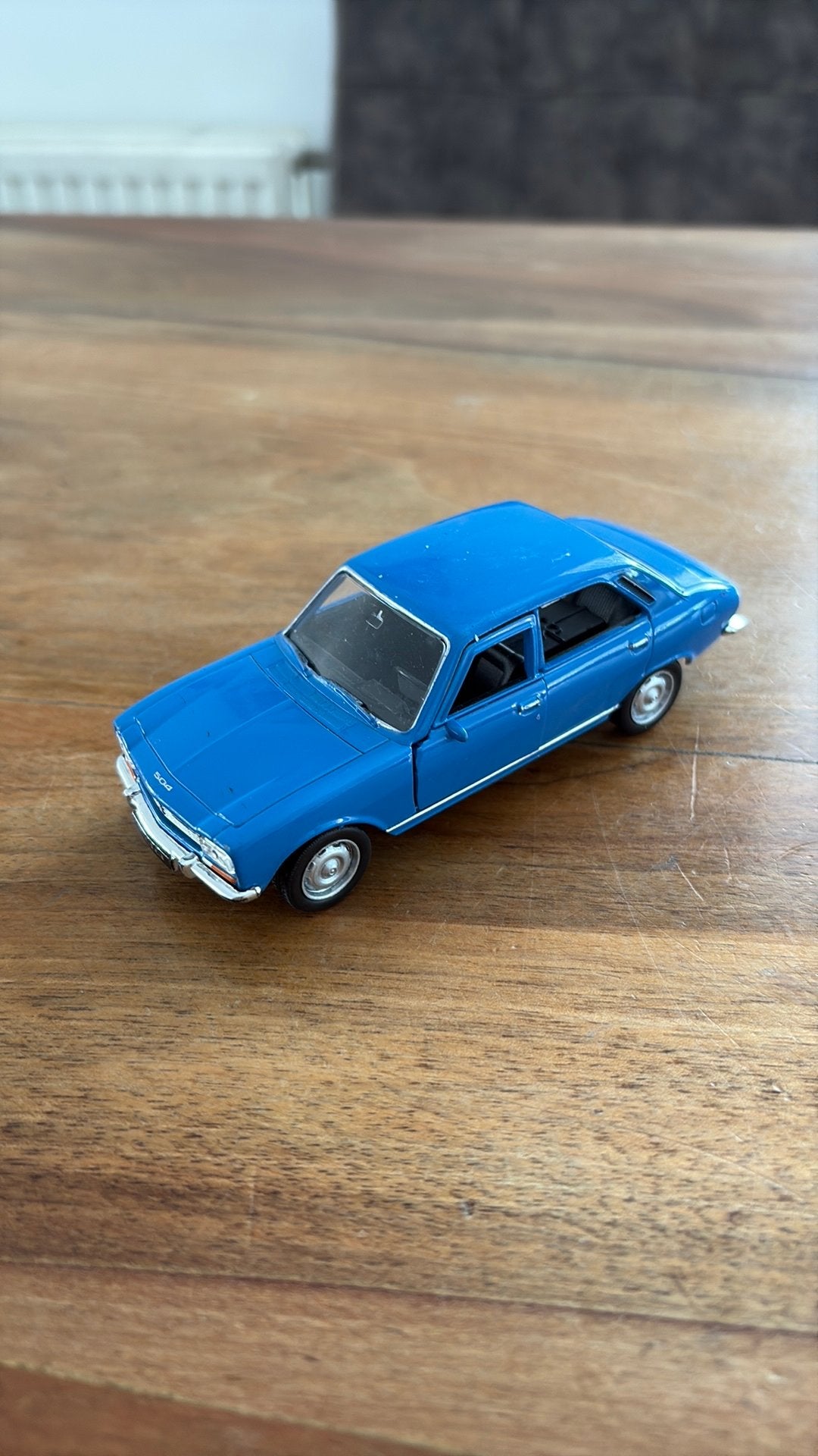 Welly peugot 504, Ophalen of Verzenden, Zo goed als nieuw, Auto