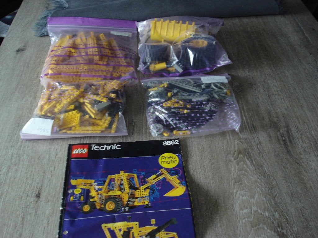 LEGO TECHNIC GRAAFMACHINE   NR  8862, Lego, Ophalen of Verzenden, Zo goed als nieuw, Compleet