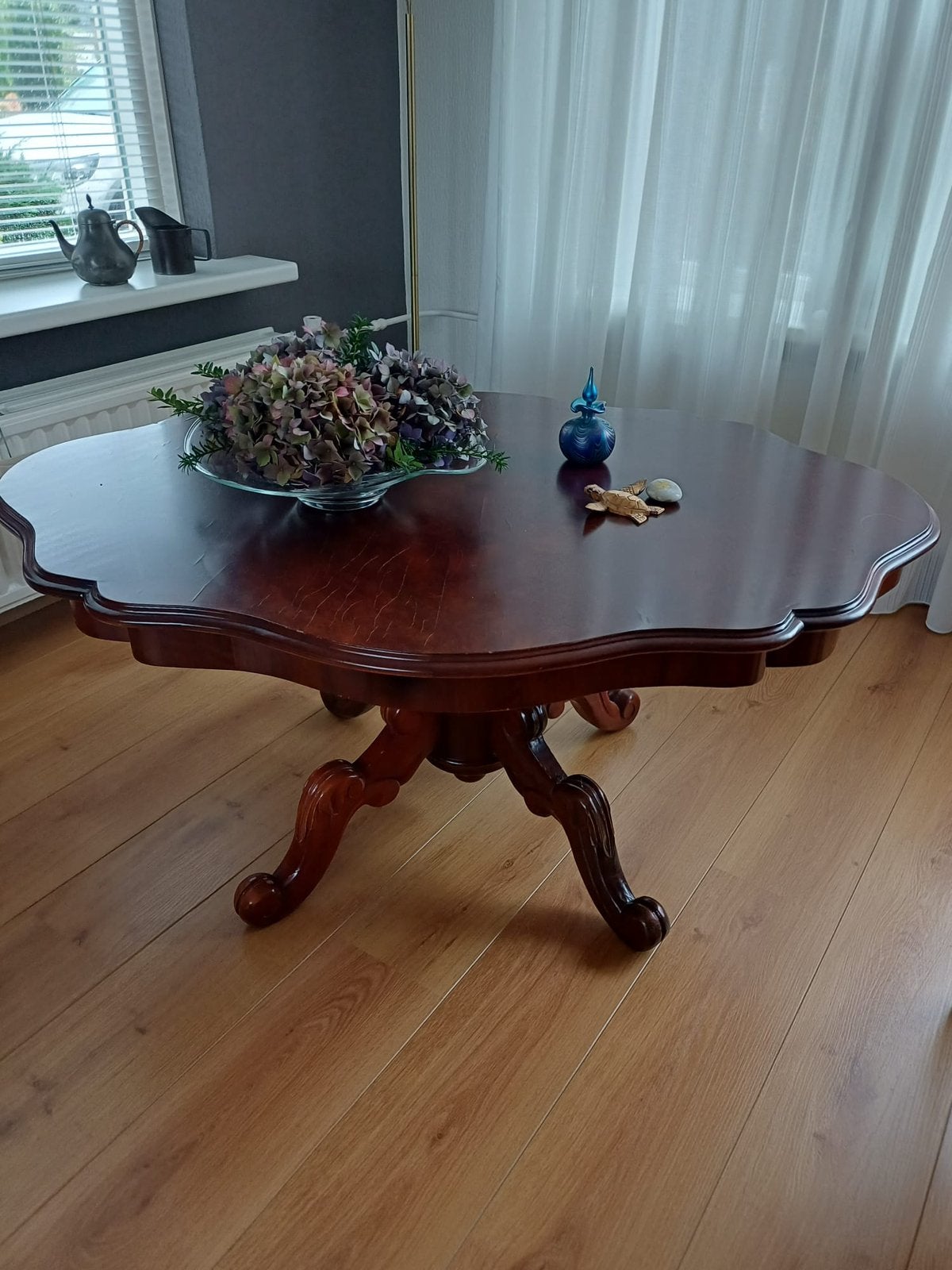 Vintage Queen Ann salontafel notenhout, Ophalen