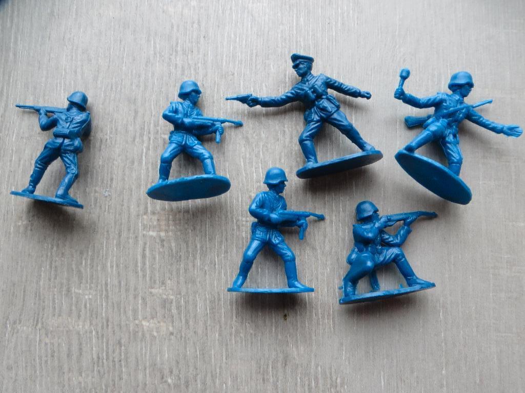 Set vintage soldaatjes (mogelijk BlueBird), Verzamelen, Verzenden, Zo goed als nieuw