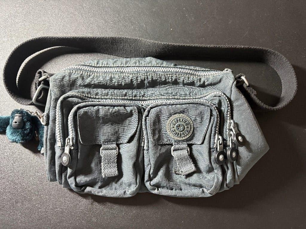 Kipling schoudertasje, Verzenden, Zo goed als nieuw, Grijs, Kipling