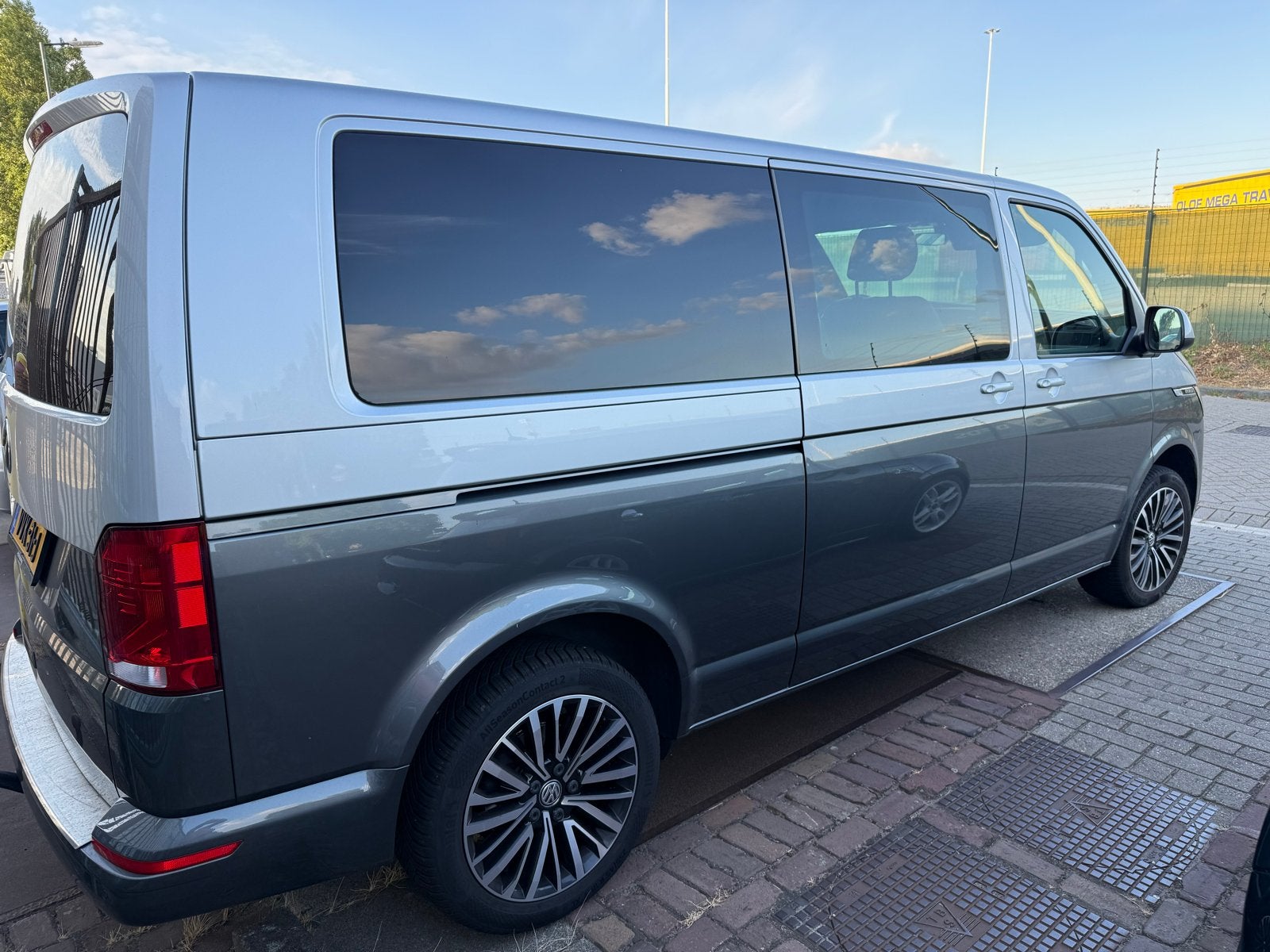 Volkswagen Transporter Gbdc 2.0 TDI 204pk L2h1 340/3000, Zwart, 4 cilinders, Volkswagen, 2500 kg