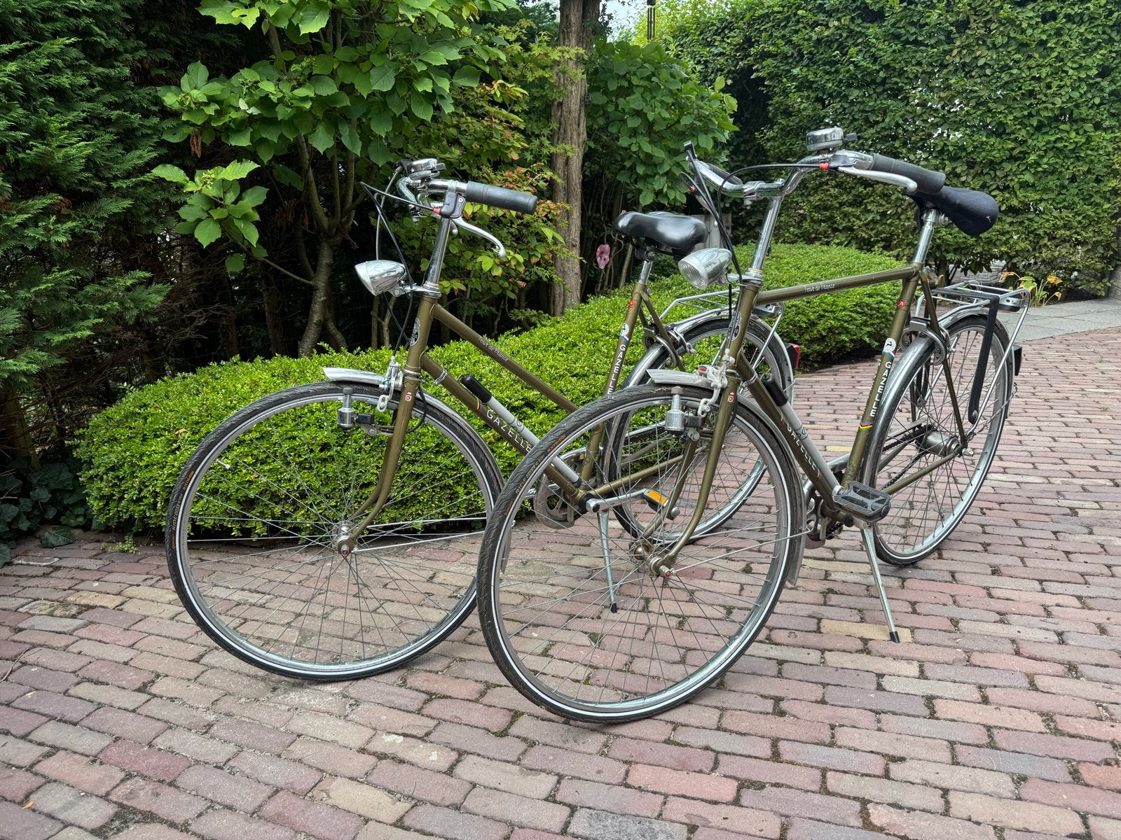 Twee lichtgewicht Gazelle fietsen, Ophalen, Minder dan 10 versnellingen, Gebruikt, Aluminium