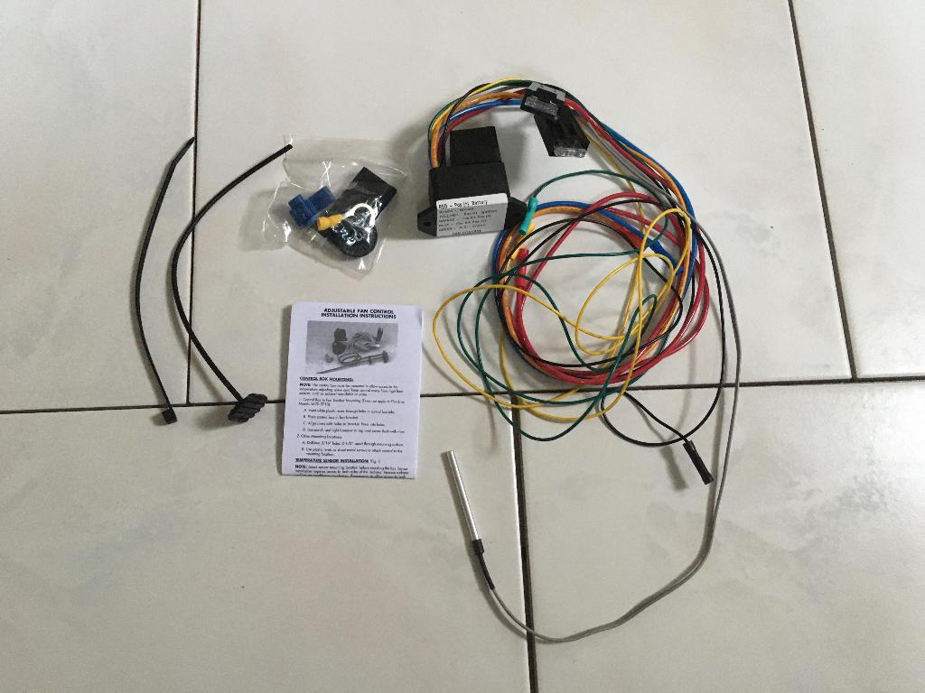 Te koop elektrische fan aanstuur module dodge w200 d200, Ophalen of Verzenden