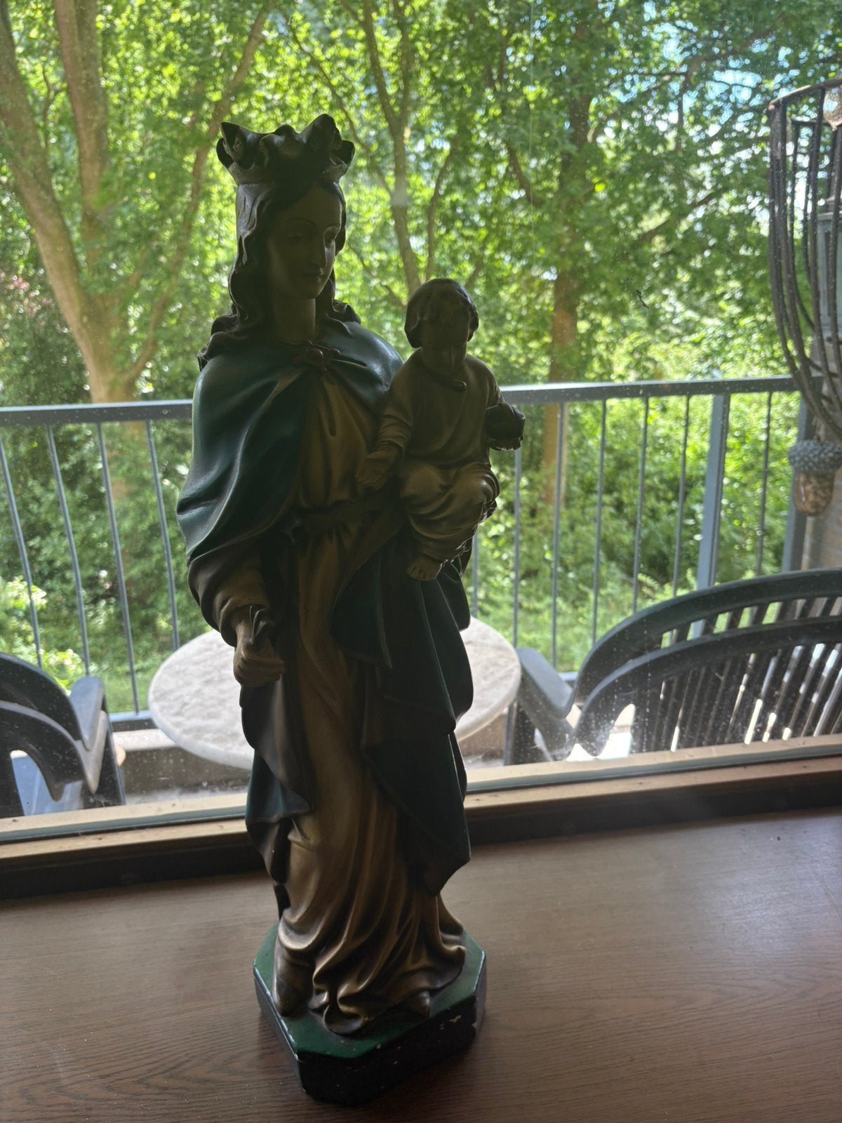 Beeld madonna met kind, Ophalen