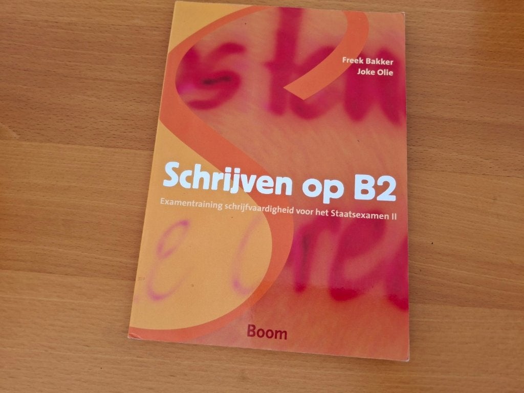 Schrijven op B2 – Examentraining schrijfvaardigheid voor, Ophalen of Verzenden, Alpha, Gelezen