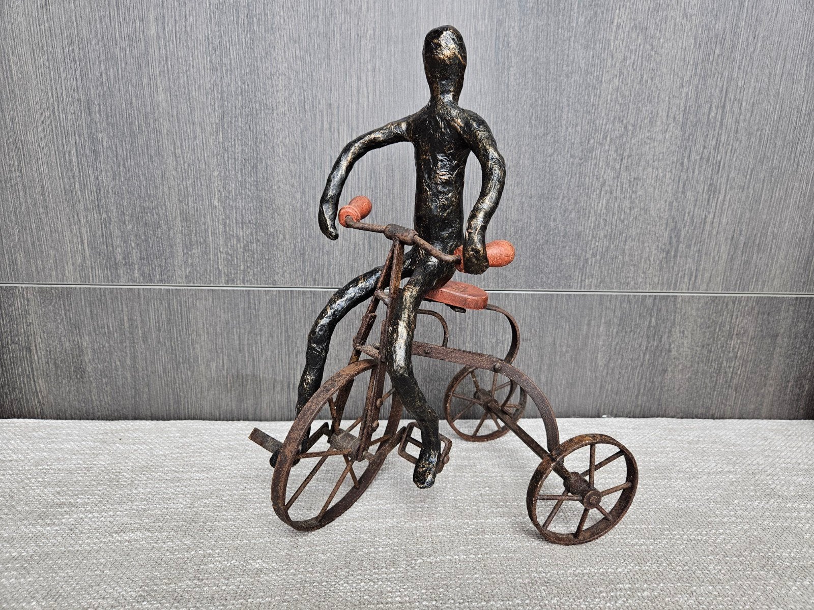 Oude driewieler met powertex man, Antiek en Kunst, Ophalen