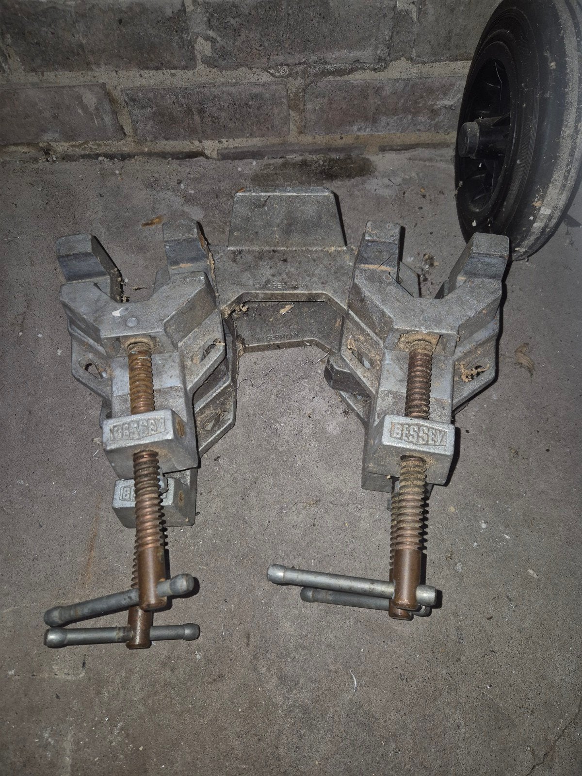 2 Bessey lasklemmen - Zo goed als nieuw, Doe-het-zelf en Verbouw, Gereedschap | Handgereedschap, Ophalen of Verzenden, Zo goed als nieuw