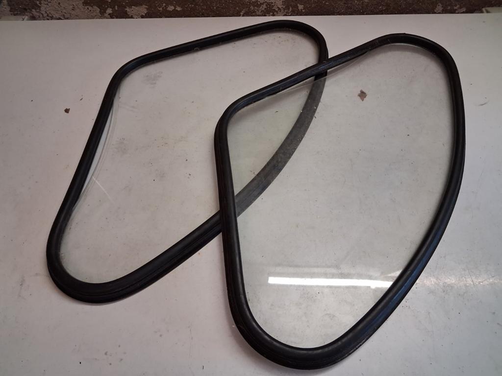 2CV achterzijruiten met rubbers, Auto-onderdelen, Ophalen of Verzenden