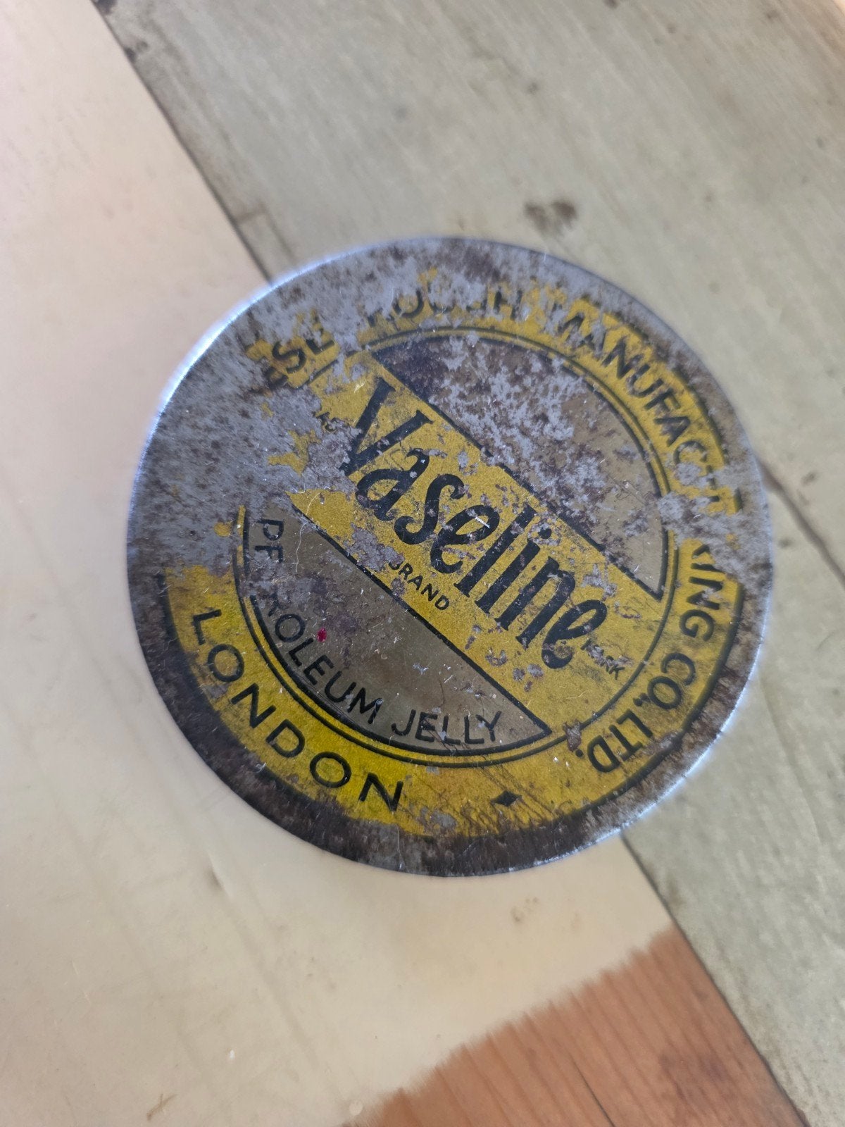 Vaseline blikje met inhoud ww2., Ophalen of Verzenden, Landmacht, Engeland