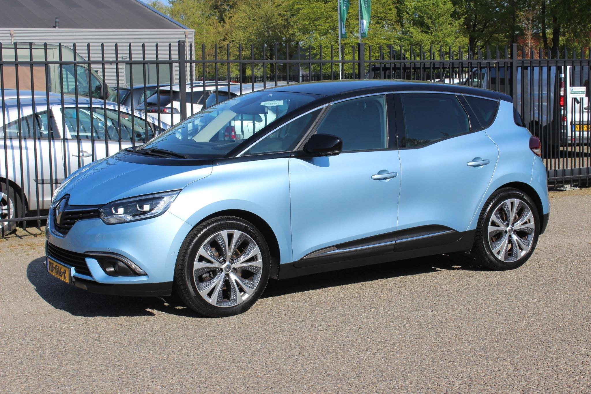 Renault Scénic 1.2 TCe Intens, Trekhaak!, Voorwielaandrijving, Gebruikt, Euro 6, 4 cilinders