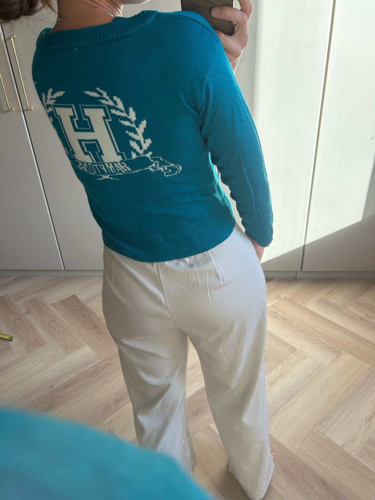 Nikkie trui met 'H' op de rug - Maat S, Kleding | Dames, Verzenden, Zo goed als nieuw, Maat 36 (S), Overige kleuren