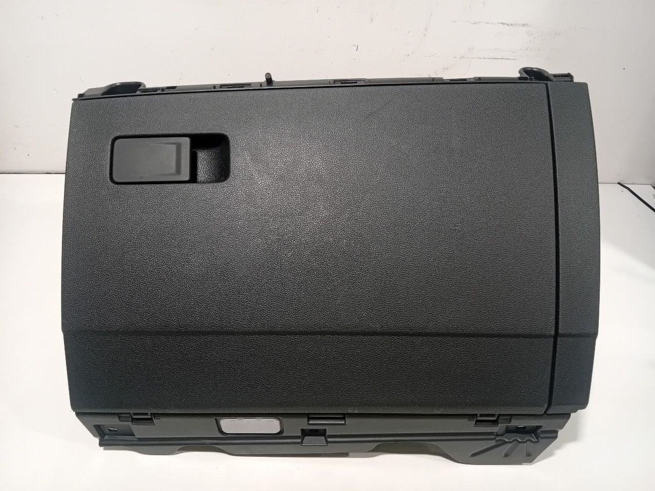 Dashboardkastje Volkswagen Golf, Auto-onderdelen, Onderdelen@venauto.nl, Van der Ven Autorecycling B.V., Gebruikt, Ettenseweg 76, 4706 PB Roosendaal, The Netherlands