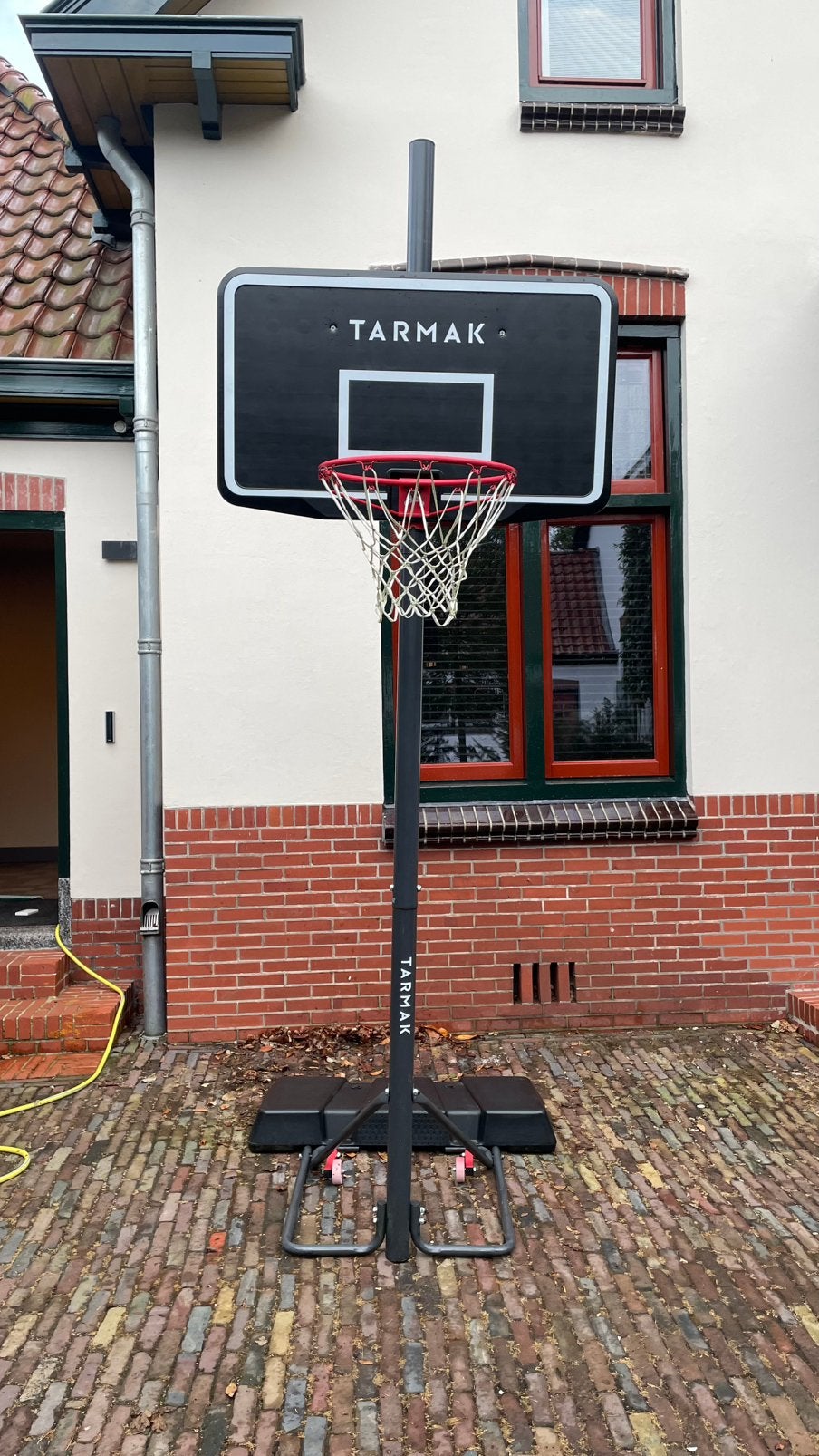 Tarmak basket verstelbaar en verplaatsbaar, Sport en Fitness, Basketbal, Ophalen, Zo goed als nieuw, Ring, Bord of Paal