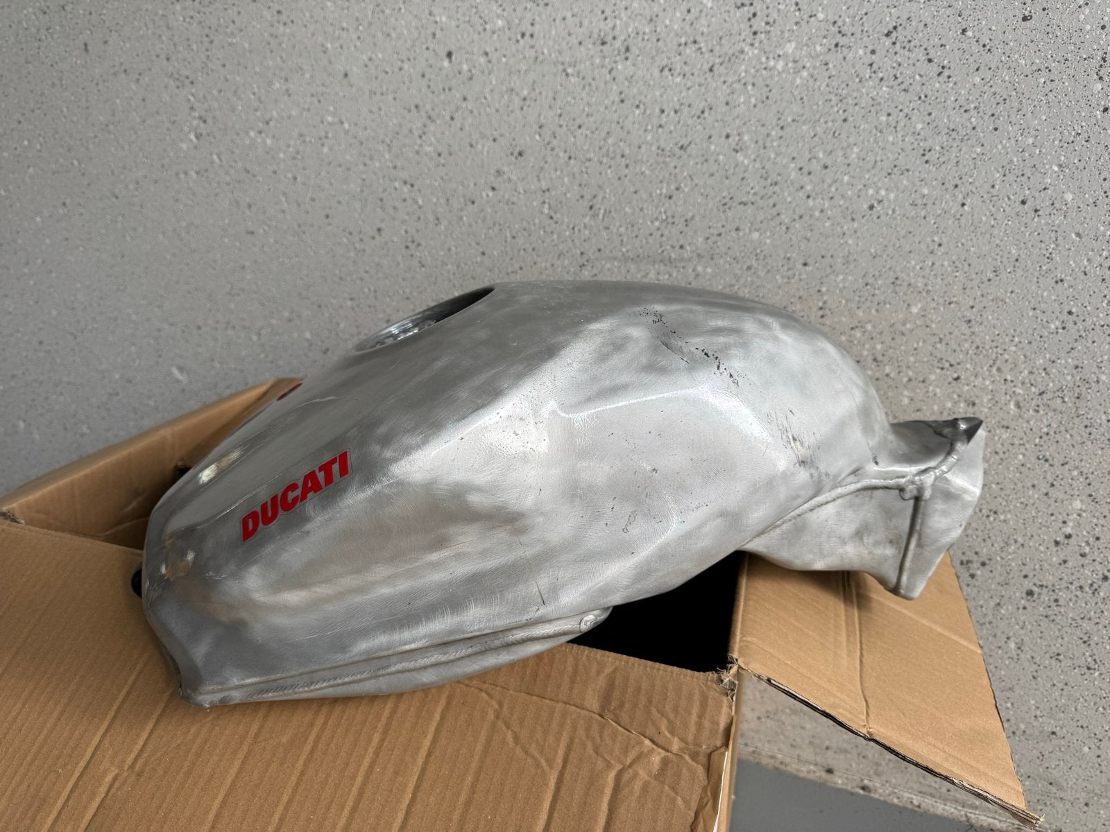 Ducati Panigale 1199 aluminium brandstoftank / benzinetank, Motoren, Ophalen of Verzenden, Gebruikt