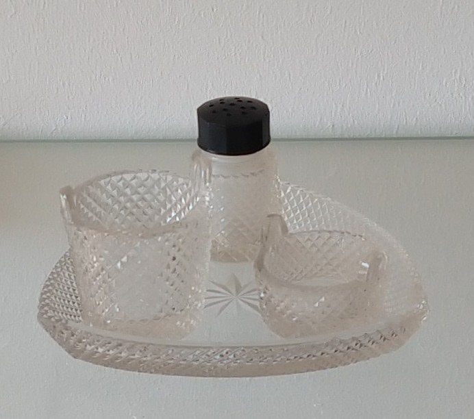 vgt geslepen reliefglas setje , volgnr 1, Gebruikt, Overige typen, Ophalen of Verzenden, Glas