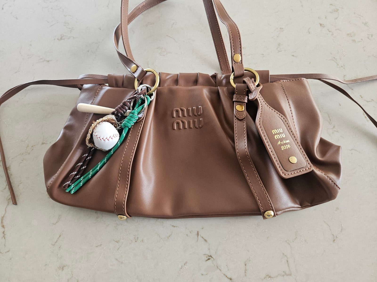 miu miu, Ophalen of Verzenden, Nieuw, Bruin, Handtas
