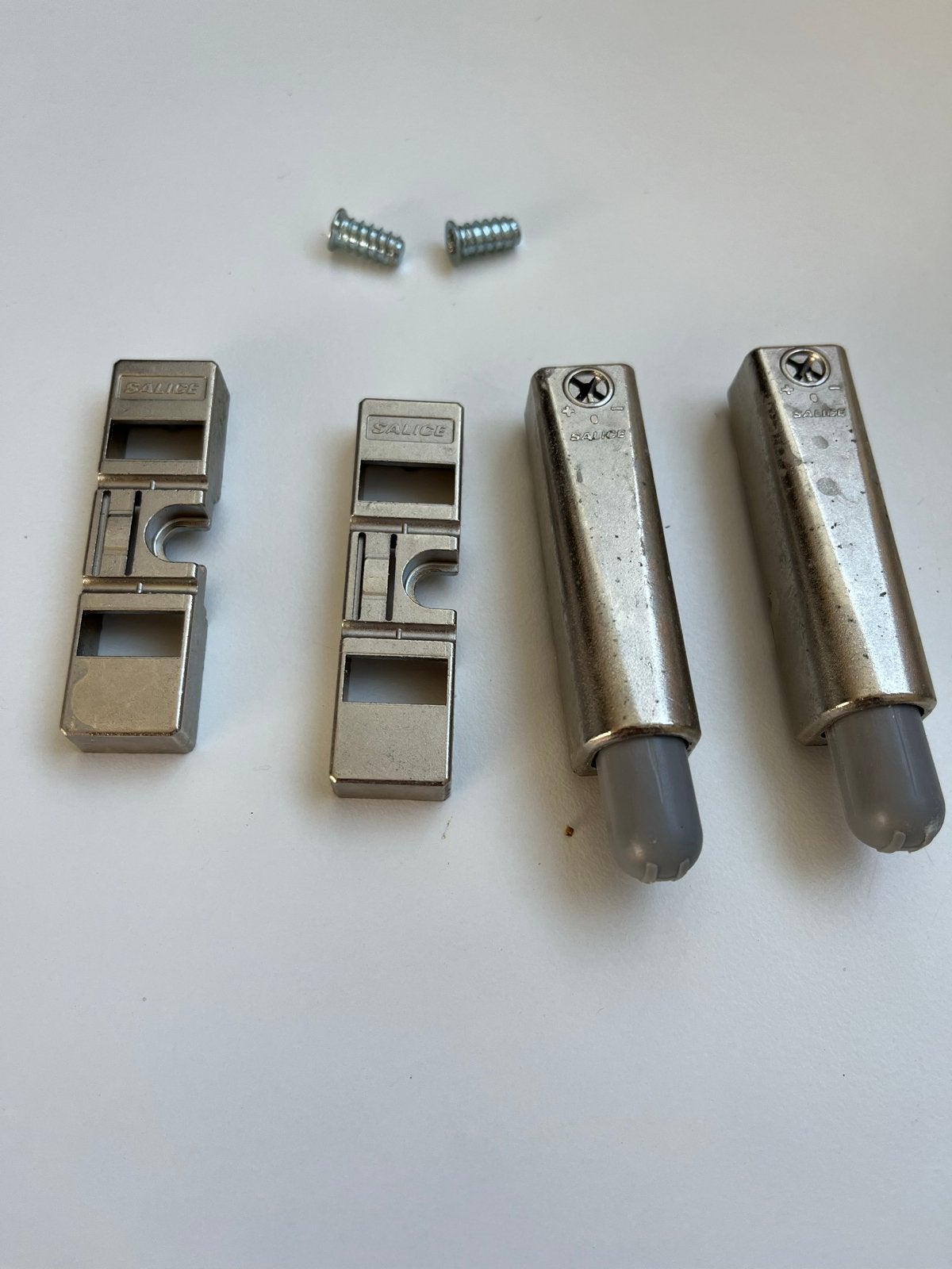 2x Ikea 124314 - Salice dempers en montageplaten, Verzenden, Zo goed als nieuw, Overige typen