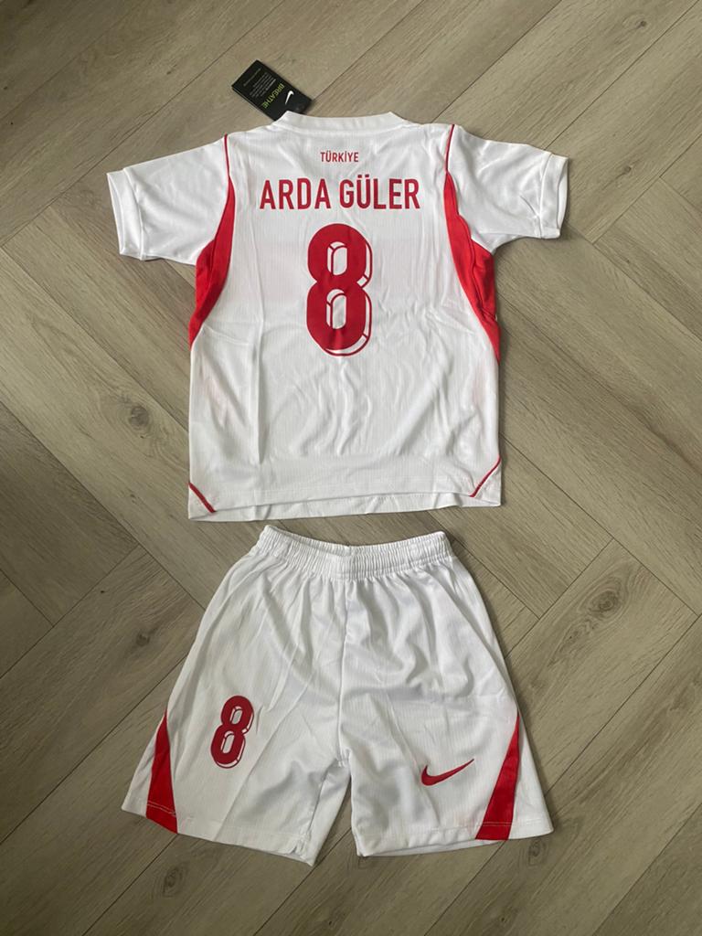 Turkije wk tenue Arda Güler. Kids kinderen, Sport en Fitness, Maat XS of kleiner, Ophalen of Verzenden, Nieuw