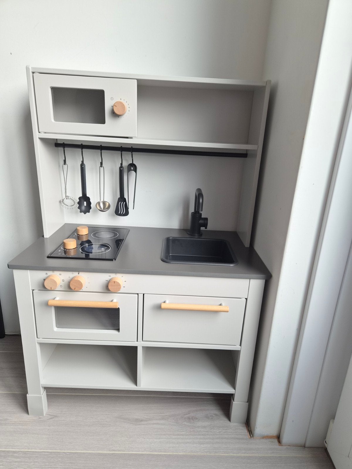 Ikea Silltrut speelkeuken Grijs met accessoires, Ophalen, Zo goed als nieuw, Hout, Speelkeuken