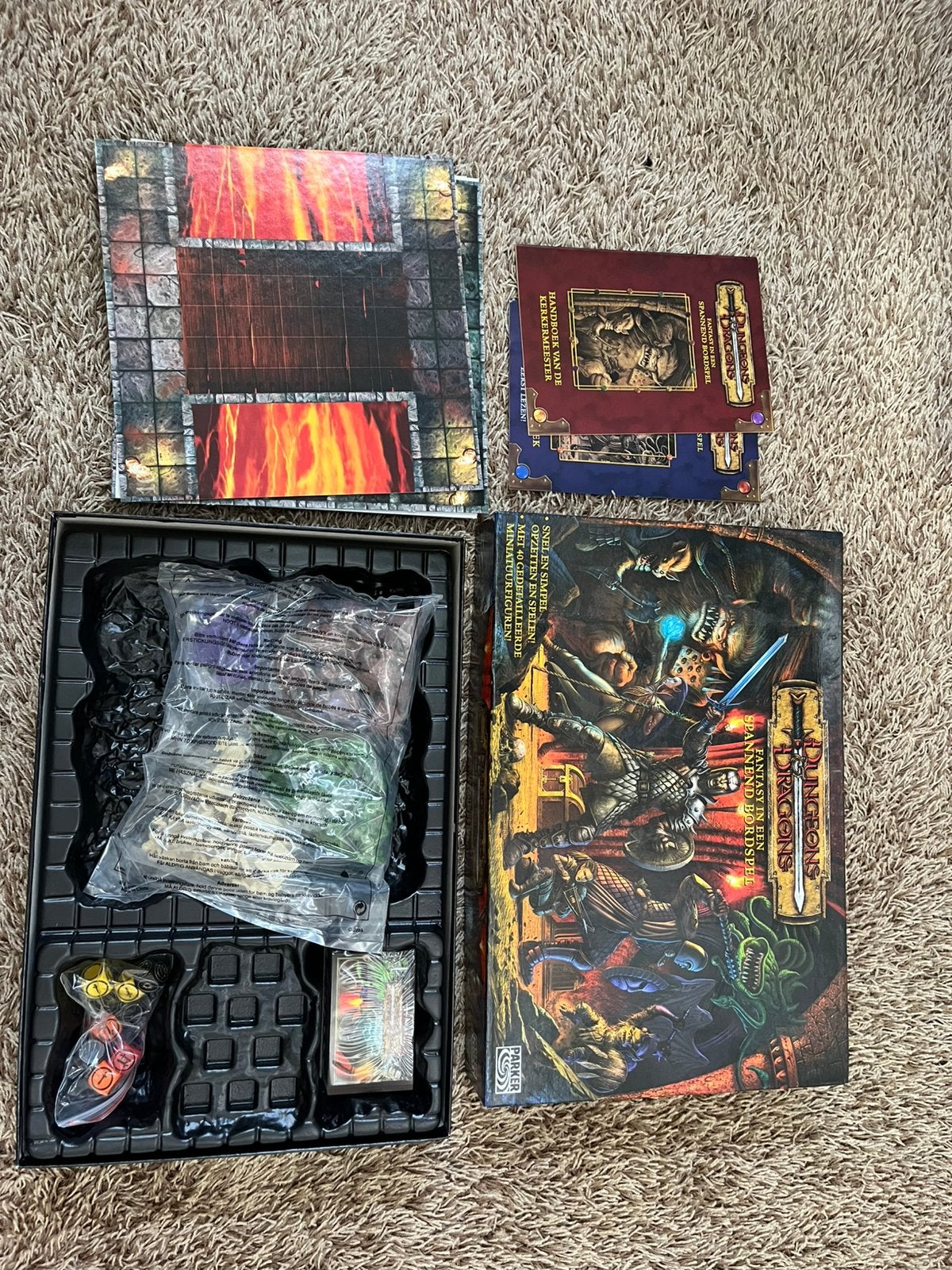 Nieuw in doos Dungeons & Dragons bordspel, Ophalen of Verzenden, Nieuw