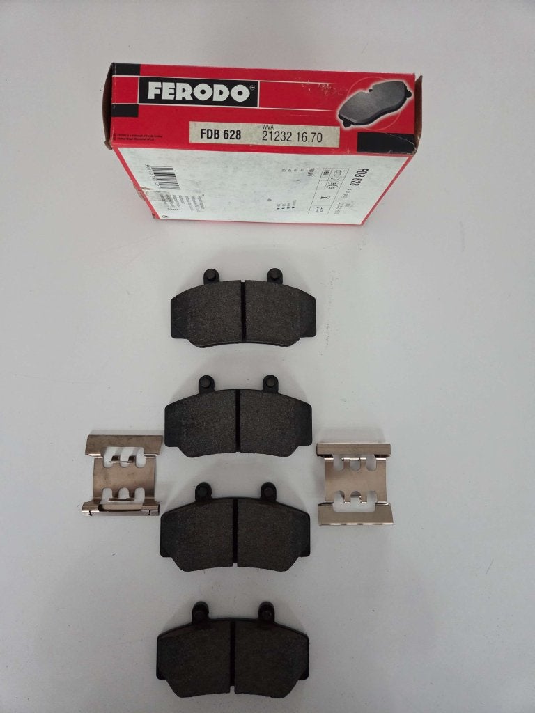 Set Remblokken Volvo 740 760 780 940 960, Niet ingevuld, Volvo, Niet ingevuld, Ophalen of Verzenden