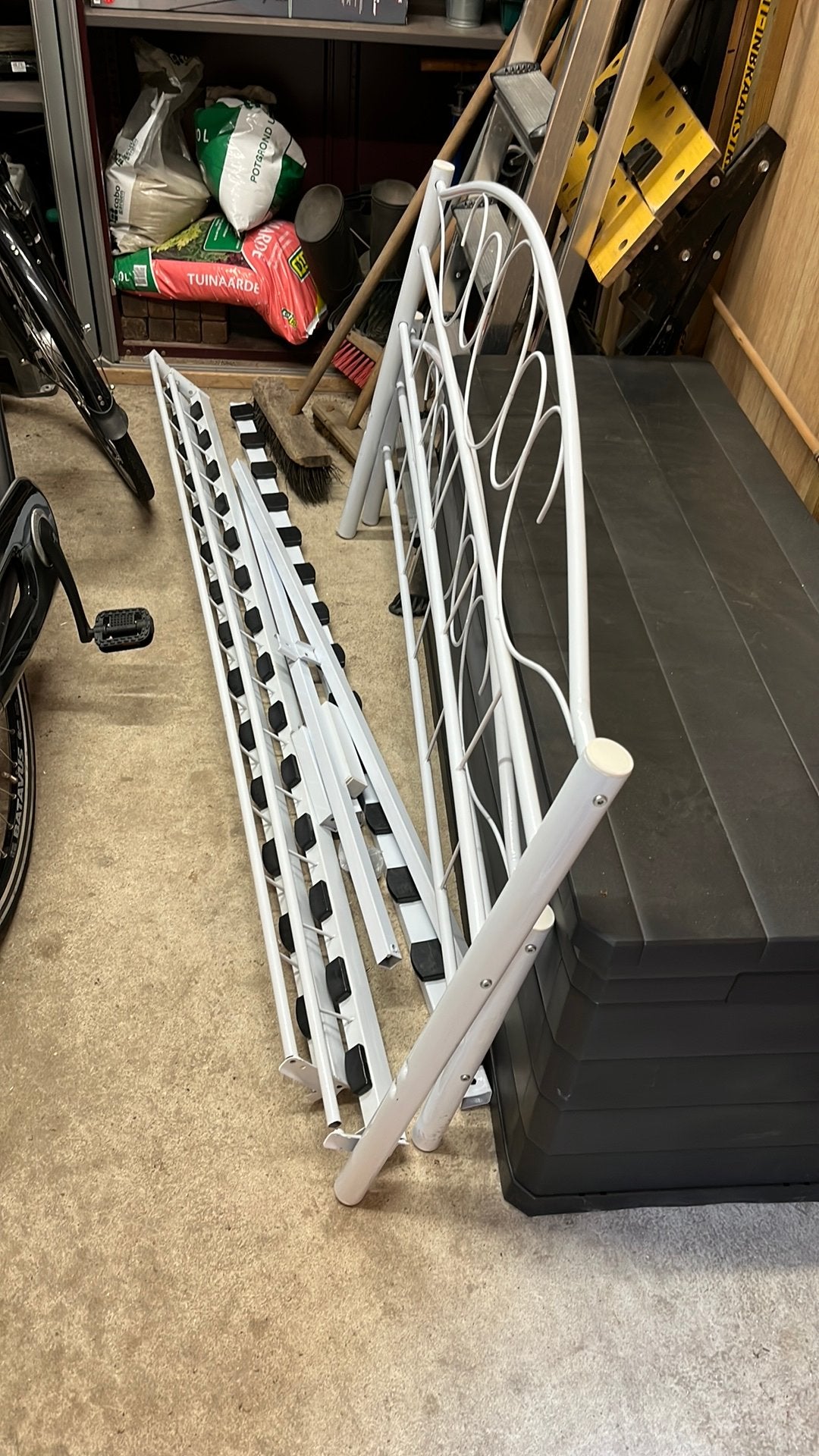 Gratis ophalen ijzeren bed 140x200, Ophalen, Zwart, Tweepersoons, 140 cm