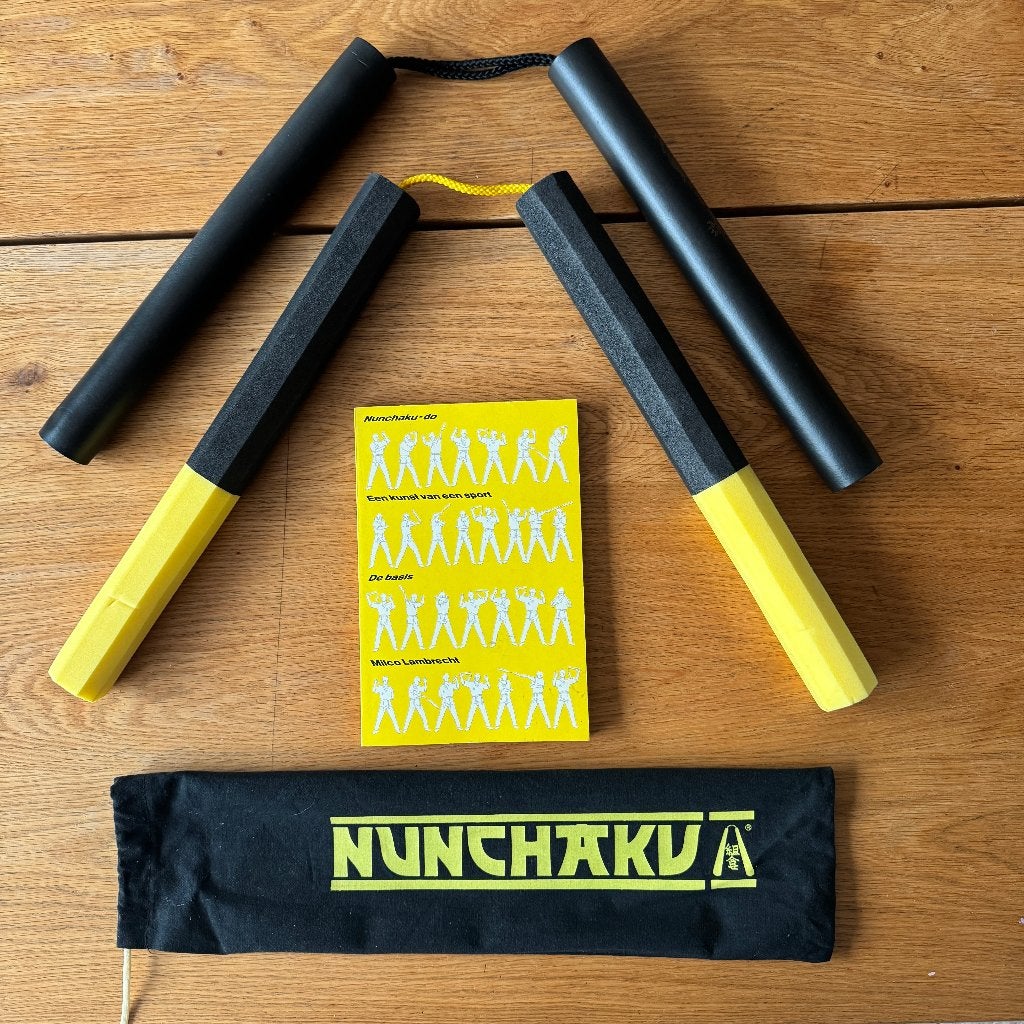 Oefen Nunchaku's (2) met instructieboek, Gebruikt, Overige, Ophalen of Verzenden, Vechtsportmateriaal