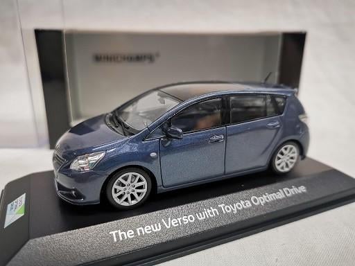 28991: Toyota New Verso - 2016 - Minichamps 1:43, Hobby en Vrije tijd, Modelauto's | 1:43, Auto, Charlottenburger Allee 49, 52068 Aachen – Germany