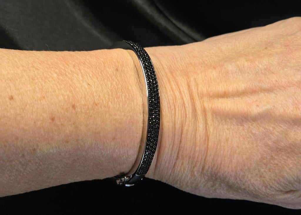 Zilver design slavenarmband met zwarte zirkonia's. 2026/86., Sieraden, Tassen en Uiterlijk, Armbanden, Met edelsteen, ., Zwart