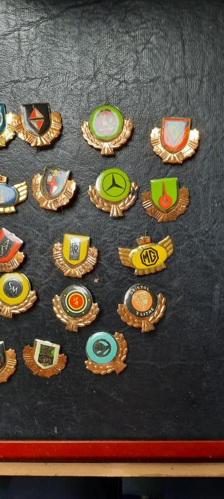 Vintage Automerken Speldjes - 23 Stuks, Ophalen of Verzenden, Gebruikt, Merk, Speldje of Pin