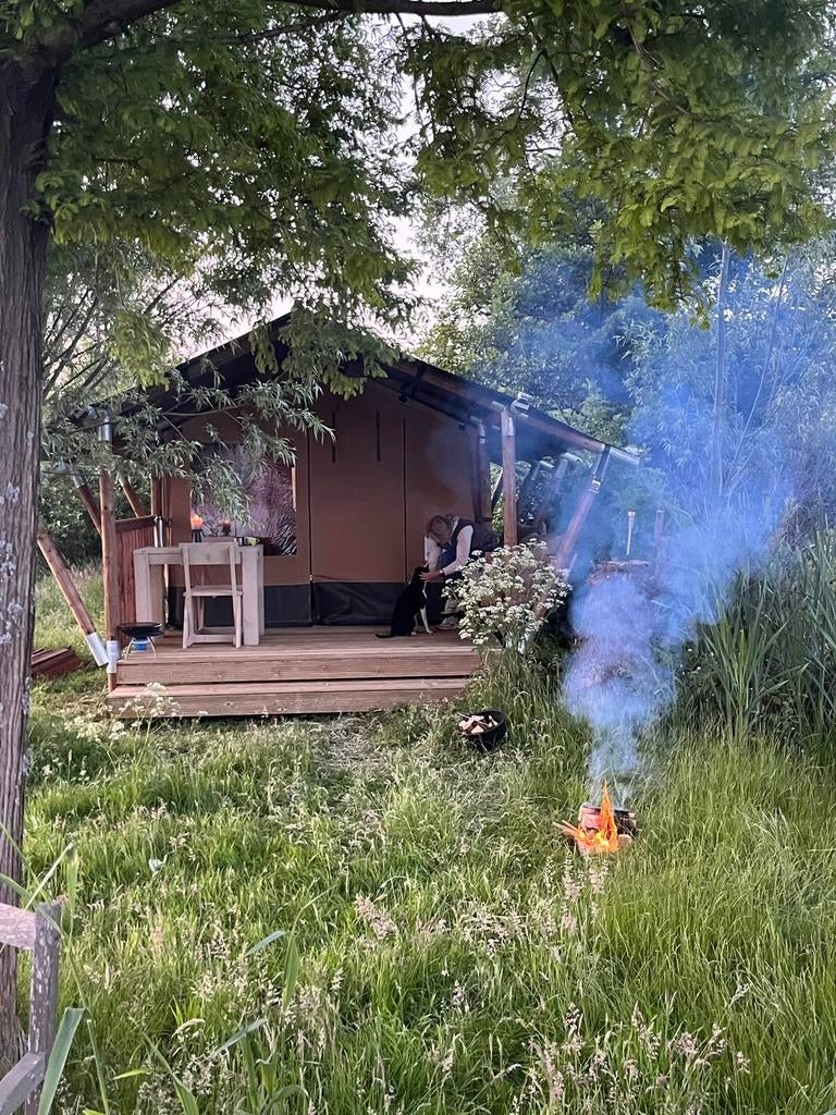Glamping, off-grid vissen eiland huren in de natuur, Vakantie, Vakantie | Creatief